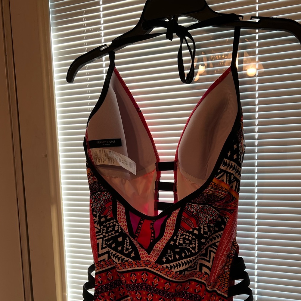 One piece swimsuit Kenneth Cole XL multicolor